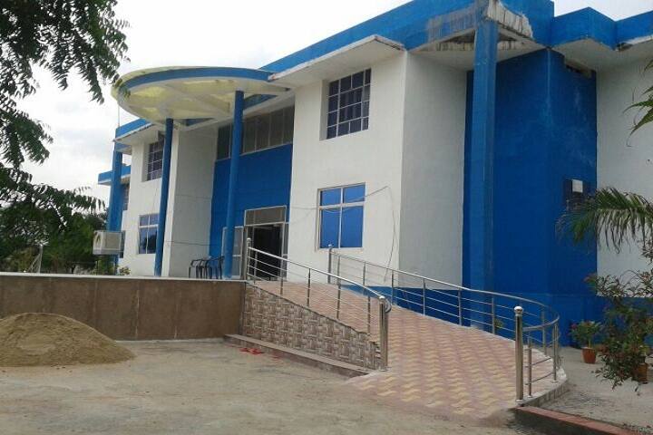 Mahrishi Dayanand Public School-School Building