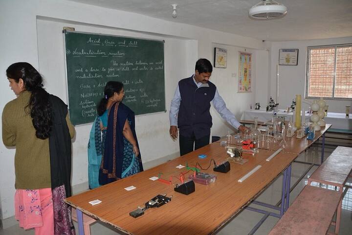 Maxfort Education School -Labs