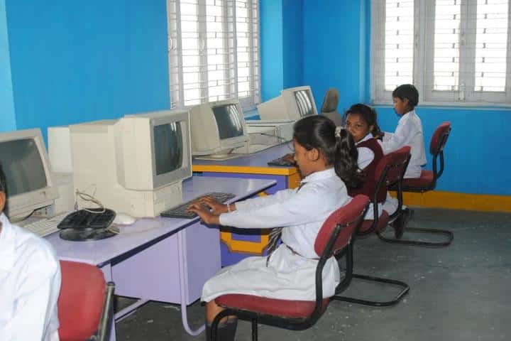 Kiddy Convent High School- Computer Lab