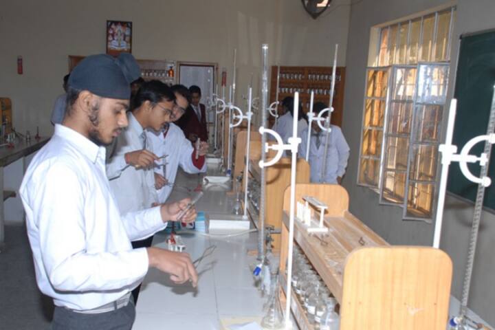 Nosegay Public School-Chemistry lab