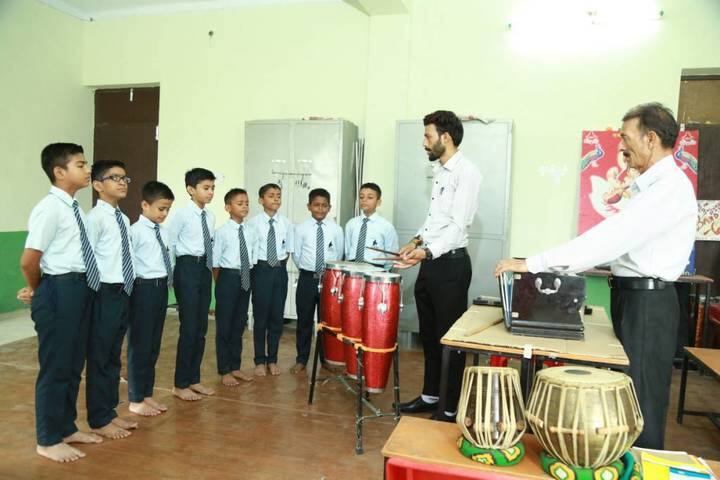 Oasis Sainik School-Music
