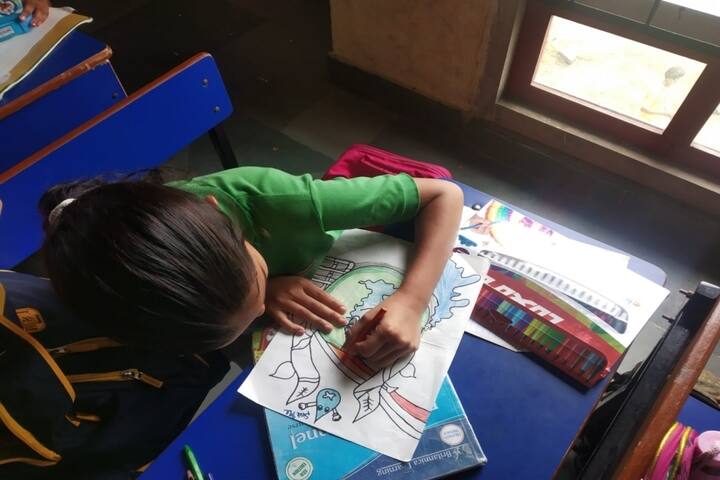 Pallavan Uchatar Prathmik Vidyalaya-Drawing Competition
