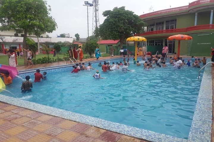 Paramlakshya World School-Swimming Pool