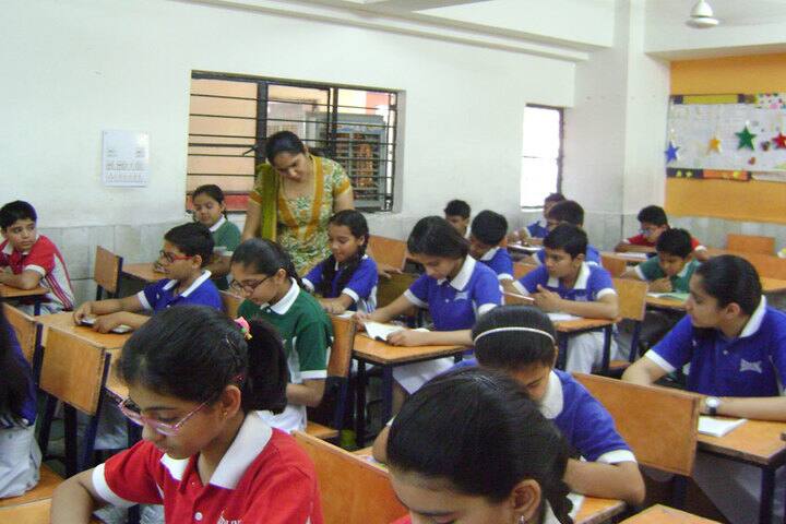 Paras International English School-Classroom