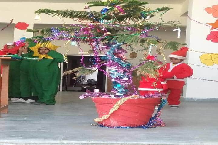 Queen Marys School-Christmas Celebrations