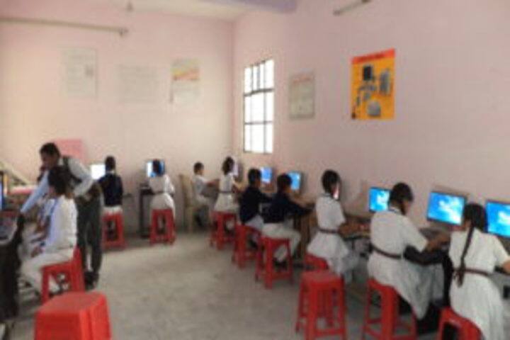 Raj Public Senior Secondary School-Computer Lab