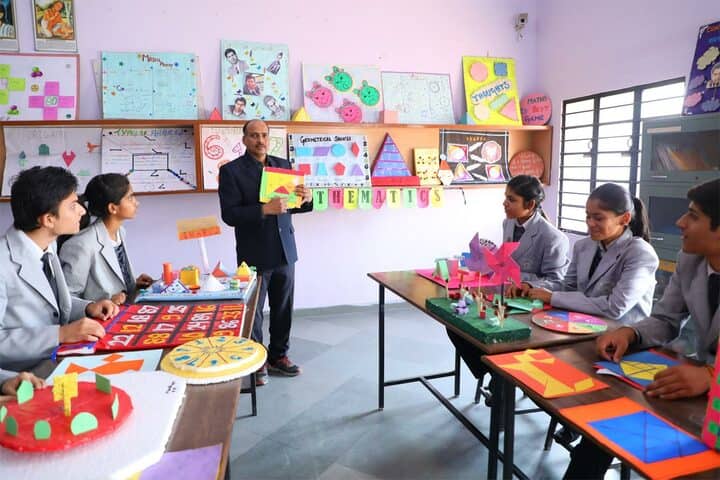 S V Public School-Maths Lab