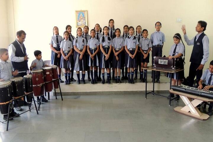 S R Public Senior Secondary School-Music Room