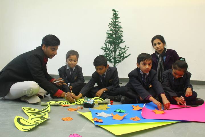 S Tech School-Art