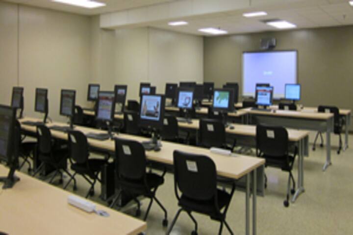 S V P Shikshan Avam Anusandhan Sansthan-Computer Lab