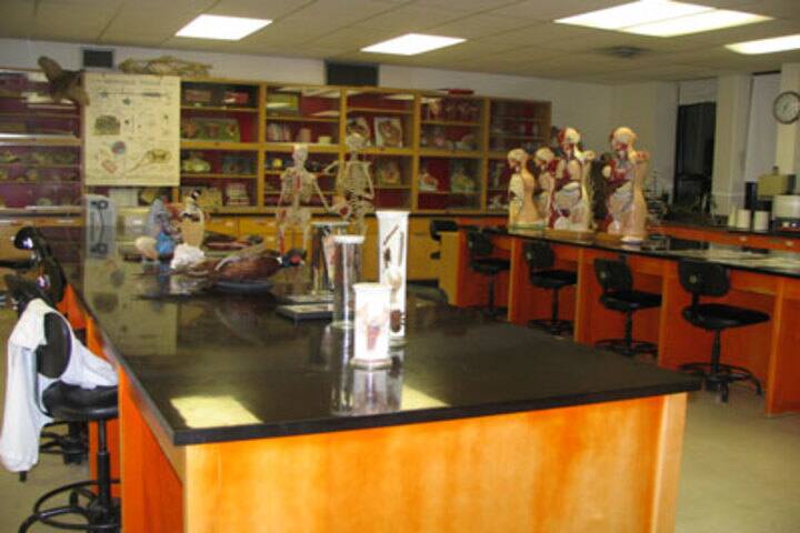 Sanjeevani International School-Biology Lab