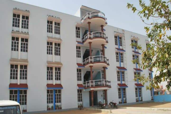 Saraswati English Medium School-Campus