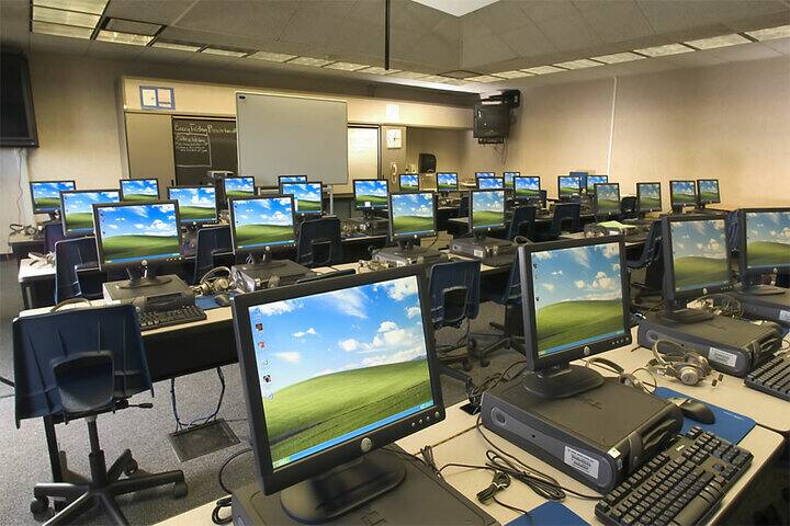 Saraswati English Medium School-Computer Lab