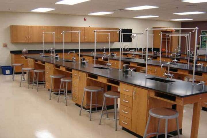 Saraswati English Medium School-Chemistry Lab