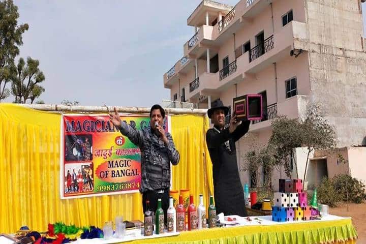 Saraswati English Medium School-Magic Show