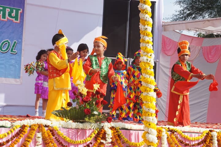 Saraswati Modern Public School-Annual Function