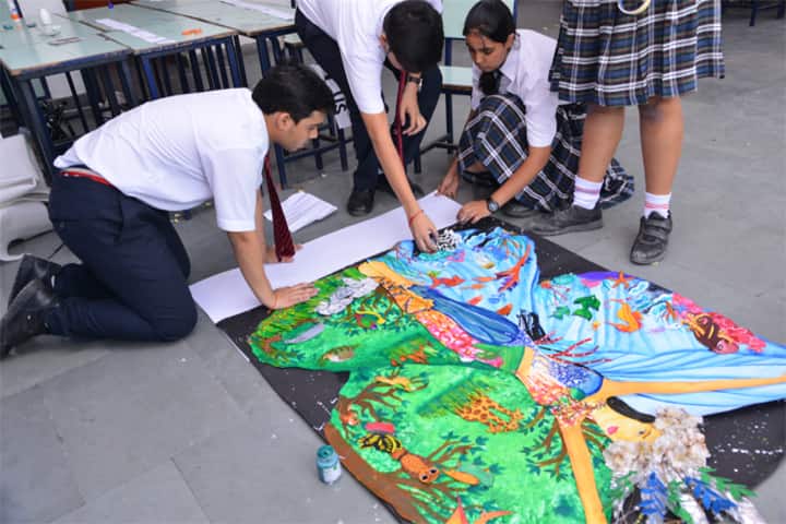 Seedling Modern High School-Painting