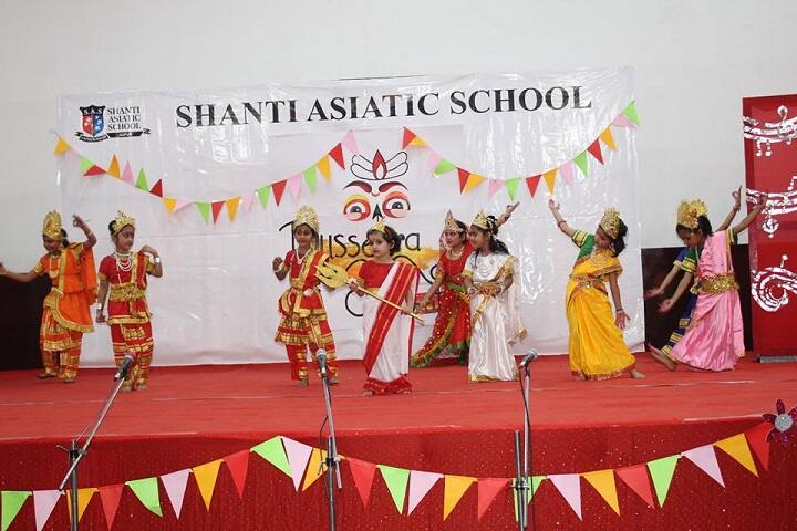 Shanti Asiatic School-Kids Show
