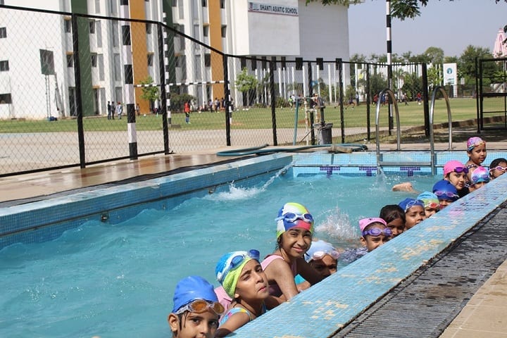 Shanti Asiatic School-Swimming Pool