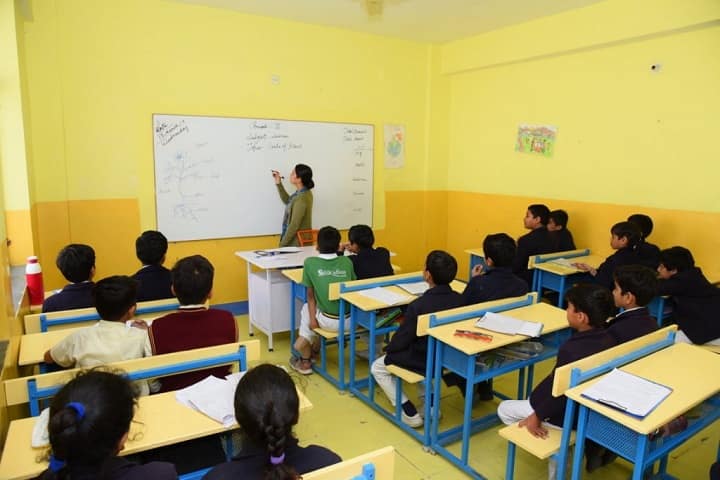 Shiksha High School-Classroom with teacher