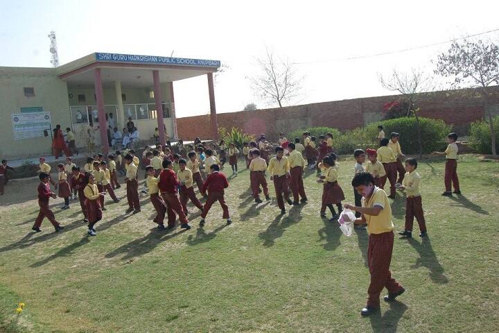 Shri Guru Harkrishan Public School-Campus-View front with playground