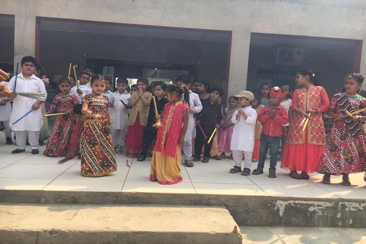 Shri Maan Sant Ishar Singh Ji Maharaj Academy-Events dandiya