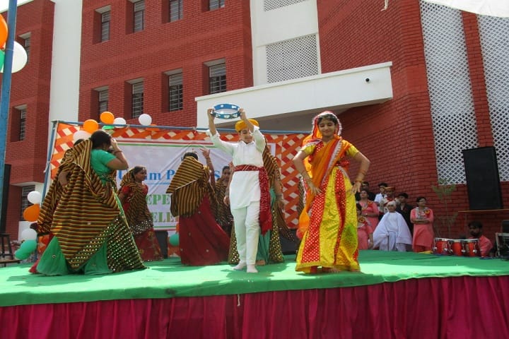 Shri Uttam Public School-Events independance day programme