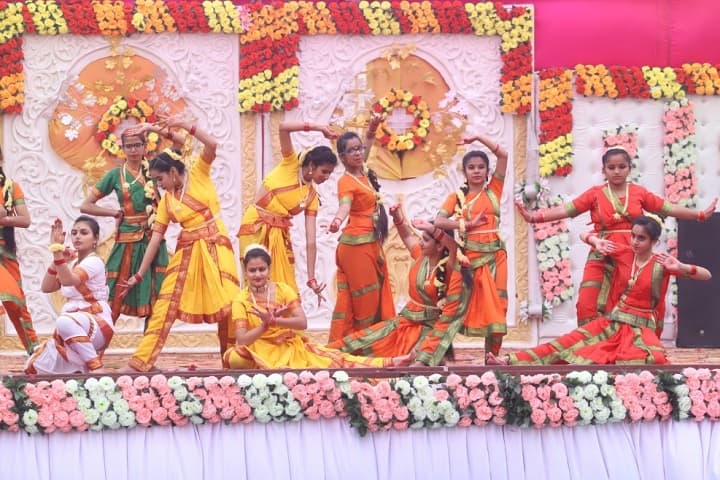 Shri Uttam Public School-Events