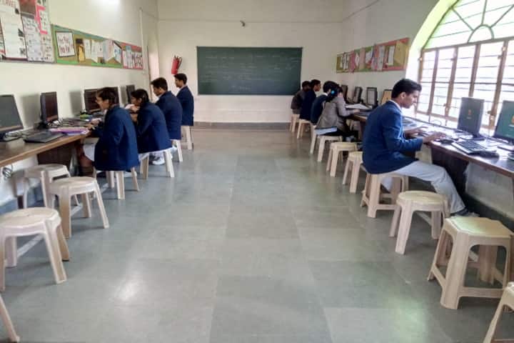 Silver Oak School-IT Lab