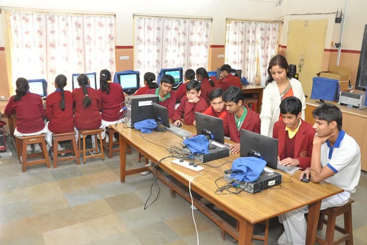 Sophia Secondary School-IT-Lab
