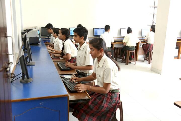 Sri Guru Harkrishan Public School-IT-Lab full view