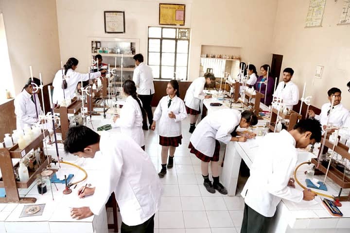 Sri Guru Harkrishan Public School-Laboratory