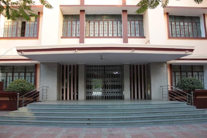 St MaryS Convent School-Campus-View front