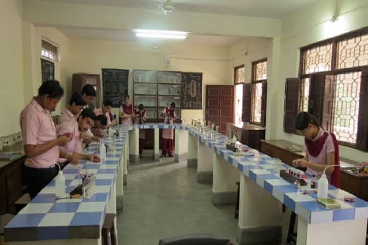 Saint Johns Senior Secondary School-Biology Lab