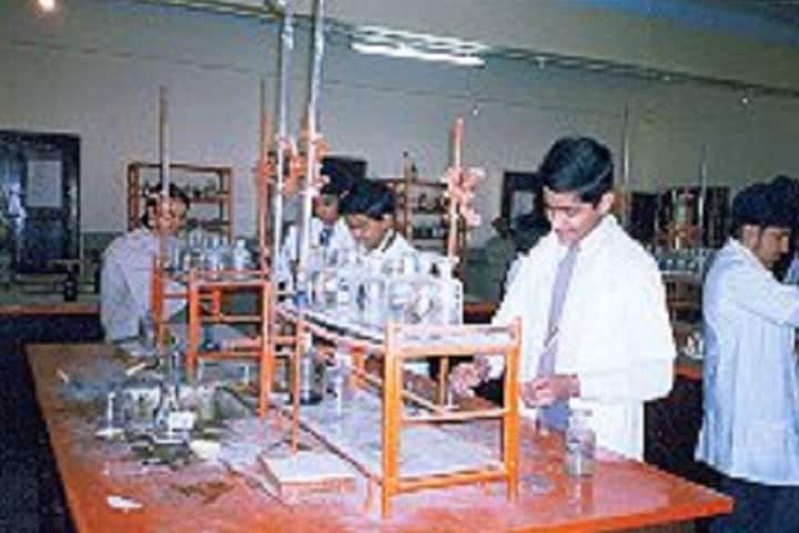St PaulS School-Laboratory chemistry