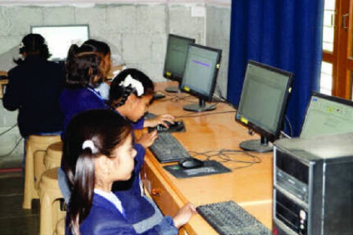 St Pauls School-IT-Lab