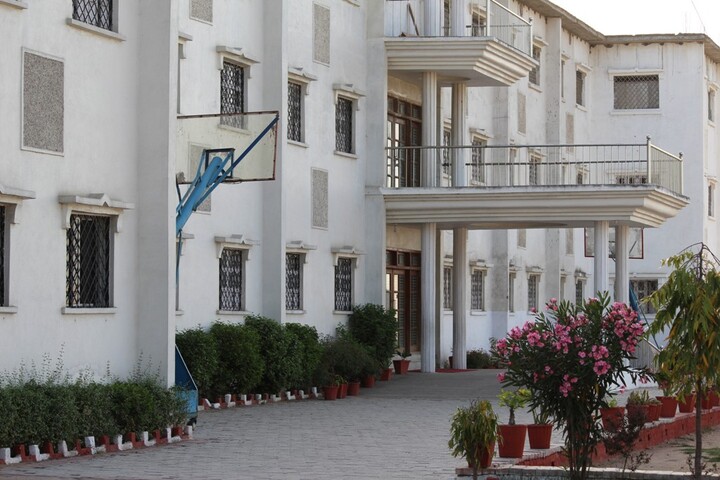 Mahesh Academy-School Building