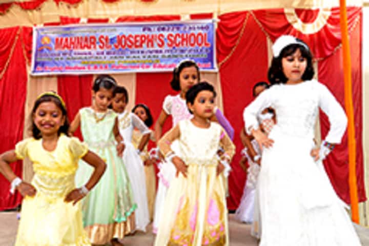 Mahnar St Josephs School-Dance