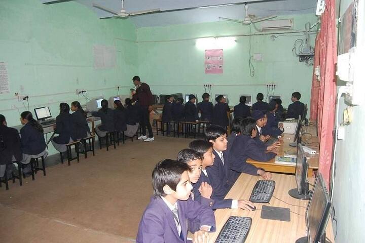 Swami Keshwanand Memorial Public School-IT-Lab with teacher