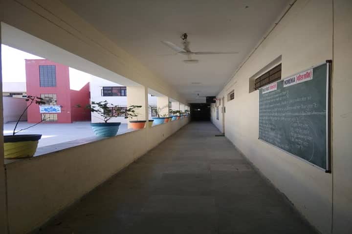 Swami Vivekanand Government Model School-Corridor