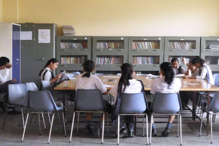 Swami Vivekanand Government Model School-Library