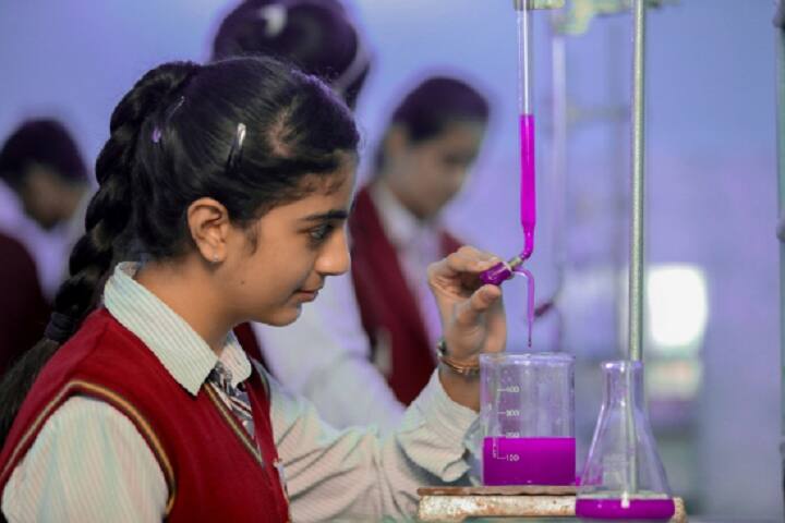 Tiny Tots School-Science Lab