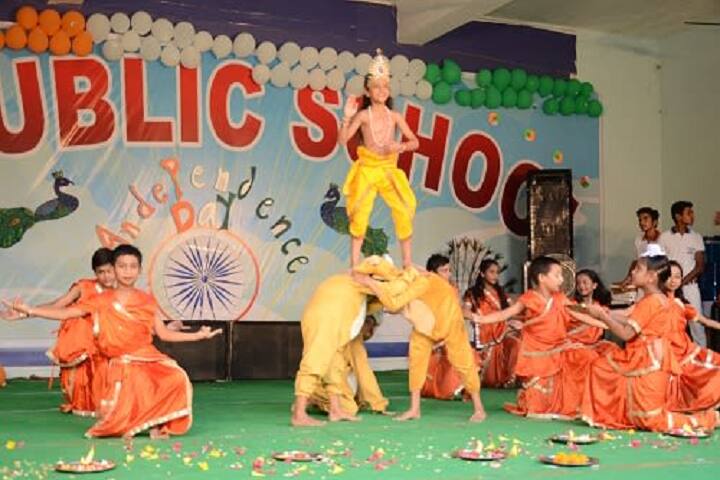 V M Public School-Dance