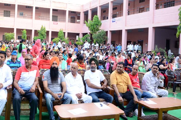 V M Public School-Parents Teacher Meeting