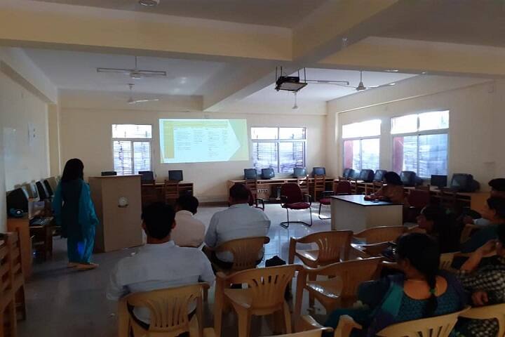 Vivek Techno School-IT-Lab