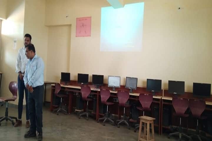 Vivek Techno School-IT-Lab
