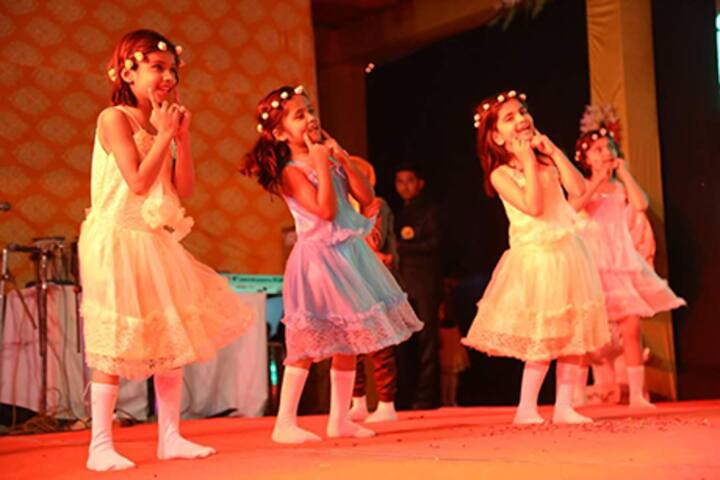 Vrindavan Public School-Dance