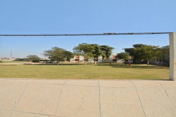 Vyapar Mandal Public School-Play Ground