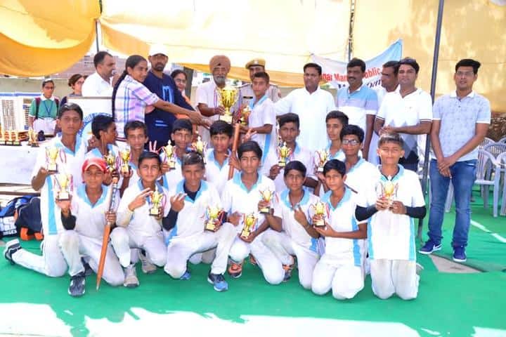 Vyapar Mandal Public School-Sports Team