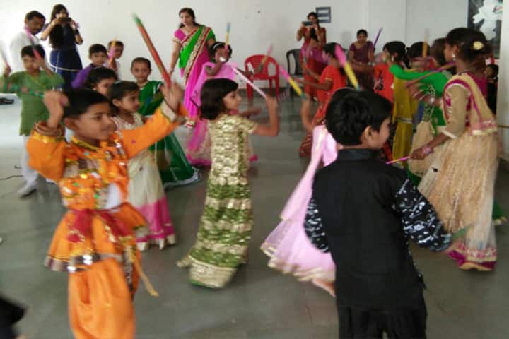 Yogiraj Public School-Junior Dance